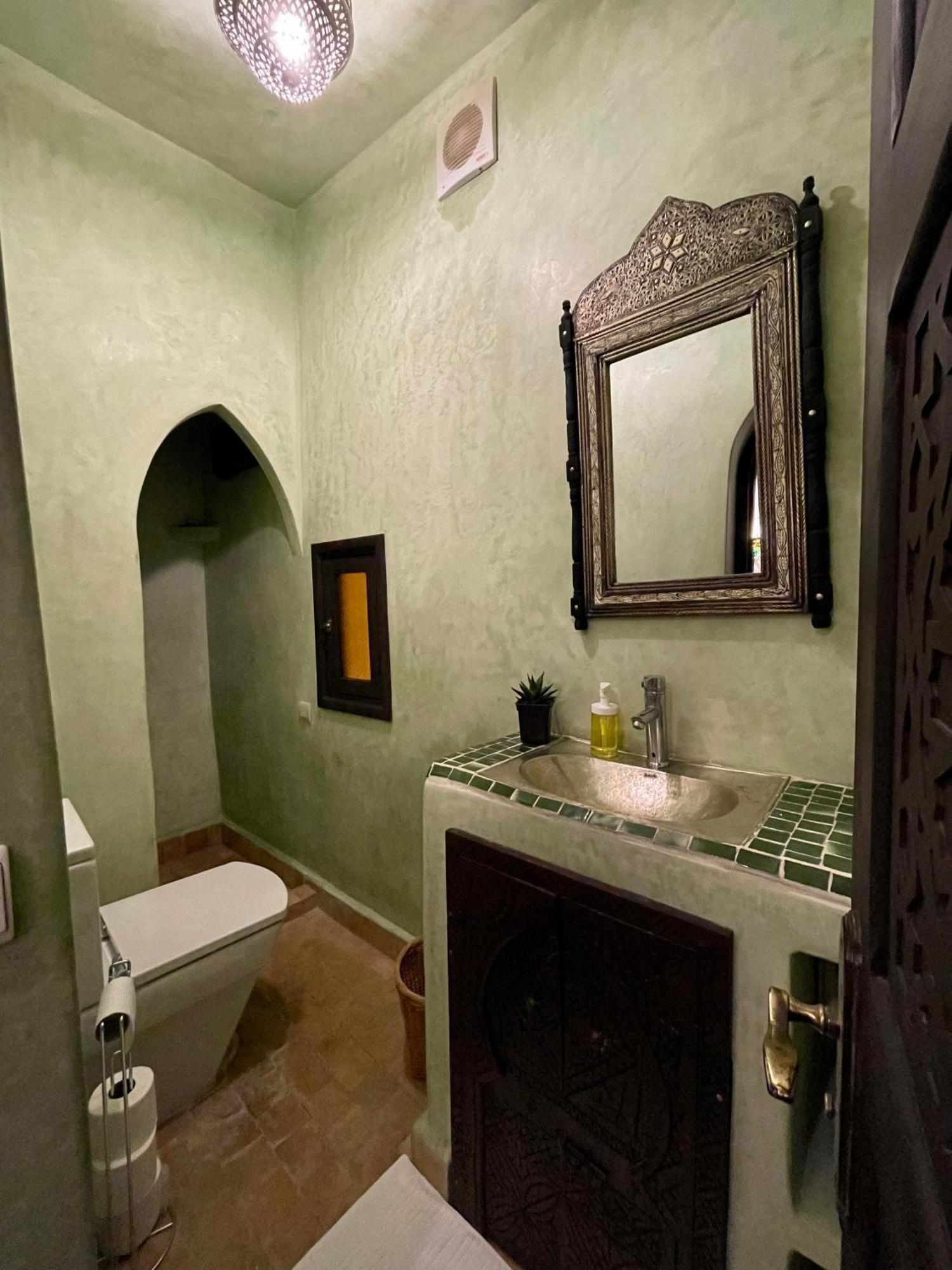 탕헤르 House In Old Medina For 10 Guests 빌라 외부 사진